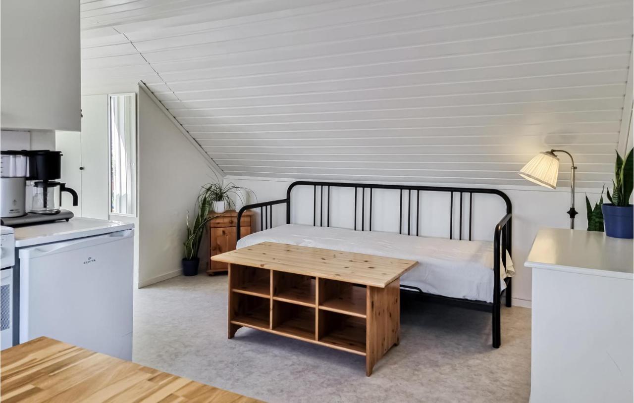 Stunning Apartment In Gullspang With Wifi Extérieur photo