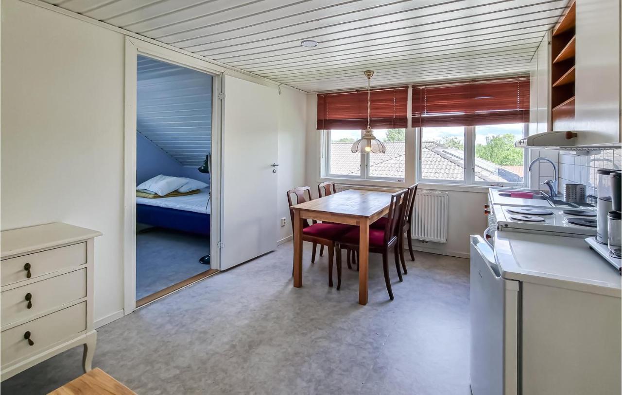 Stunning Apartment In Gullspang With Wifi Extérieur photo