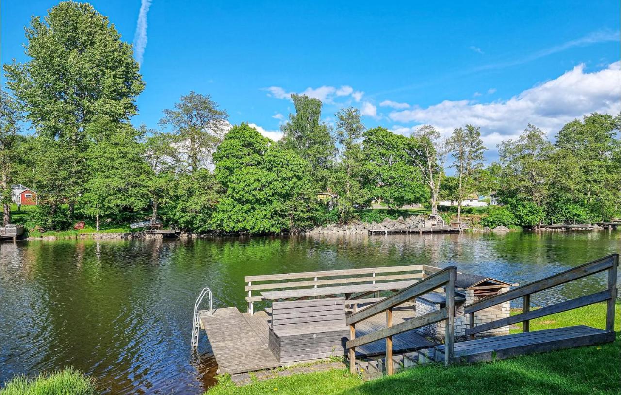 Stunning Apartment In Gullspang With Wifi Extérieur photo
